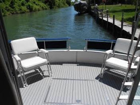 75 marinette rear deck 1.jpg